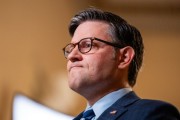 南宁特朗普税改案参议院过关有望 共和党议员无人声援马斯克
